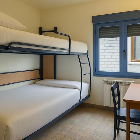 Hostal Nau Pradets Вьелья Экстерьер фото