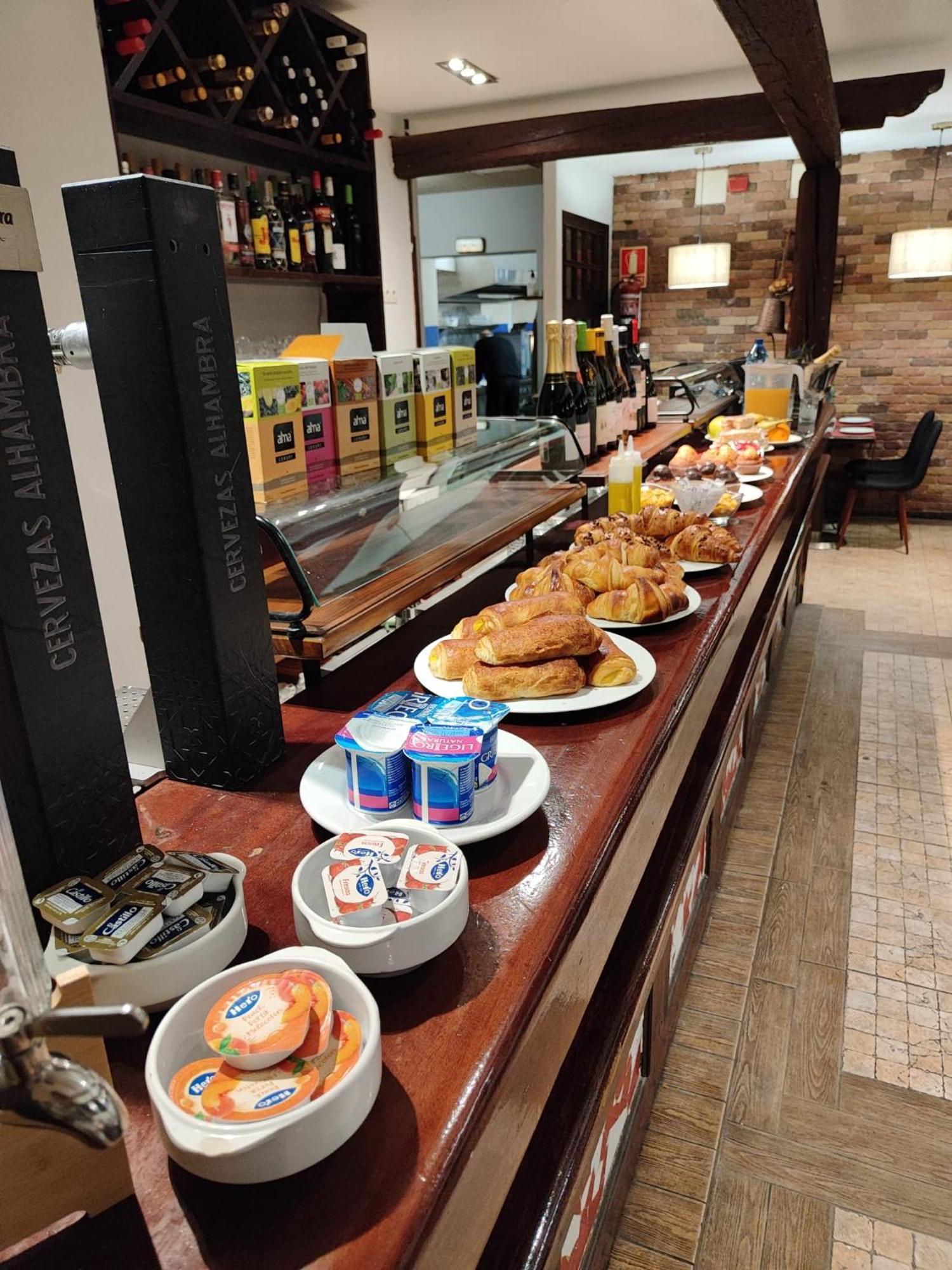 Hostal Nau Pradets Вьелья Экстерьер фото